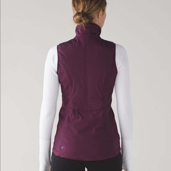Lululemon Run For Cold Vest Size 4 - Picture 1 of 16
